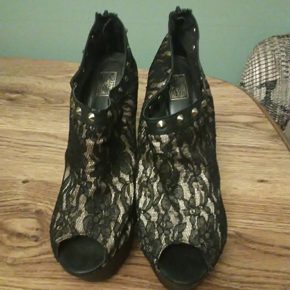 Black Lace Heels